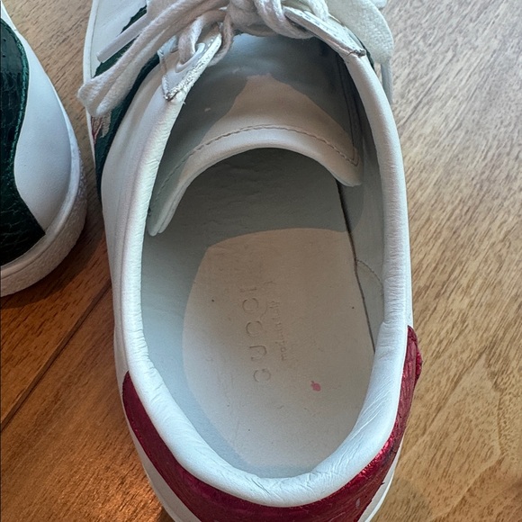 Women's Gucci Ace sneaker with bee - Picture 6 of 8